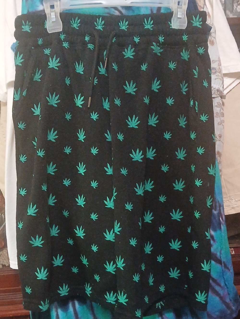 Black‎ ,bermuda Shorts with Green Pot Leaf Print.sz.xL.